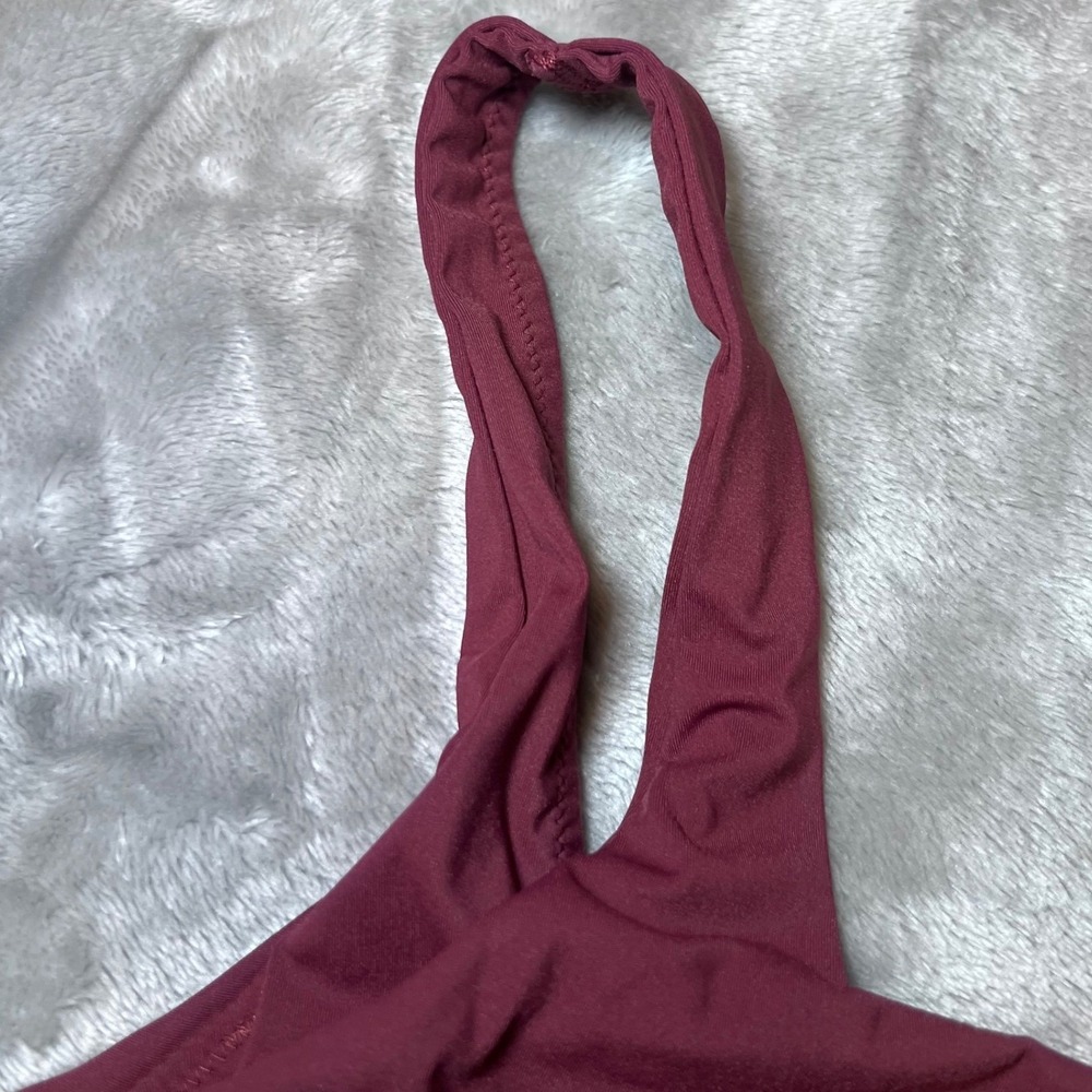 Yitty Womens Size Medium Ribbed Racerback Sports Bra Maroon Crop Top Athletic - Picture 12 of 12